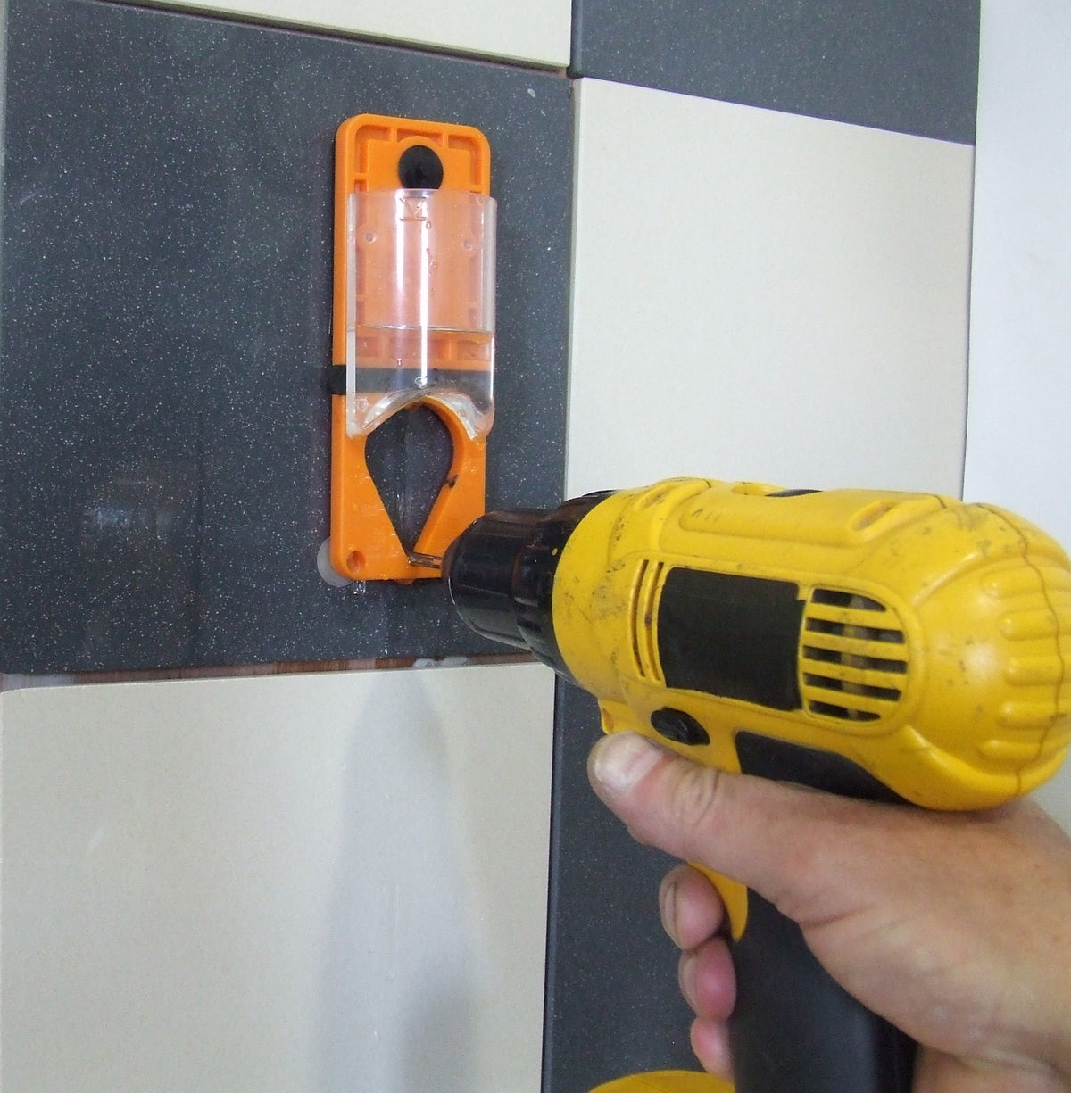 ALPHA DRILL BIT GUIDE WATER DELIVERY SYSTEM - Detroitdiamondtools